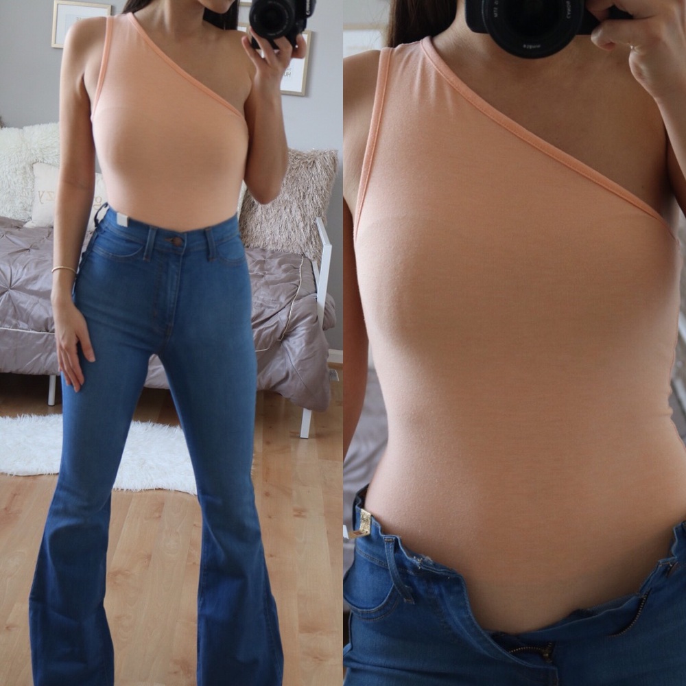 Orange one shoulder Bodysuit 🧡